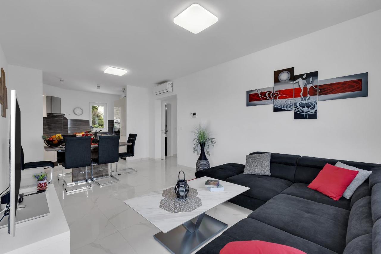 Apartment Navis, Sea View Makarska Eksteriør billede